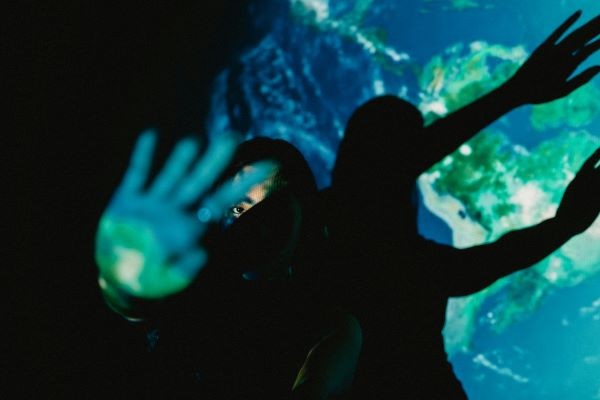 L'âme, est l'humain, l'esprit est vent, ...